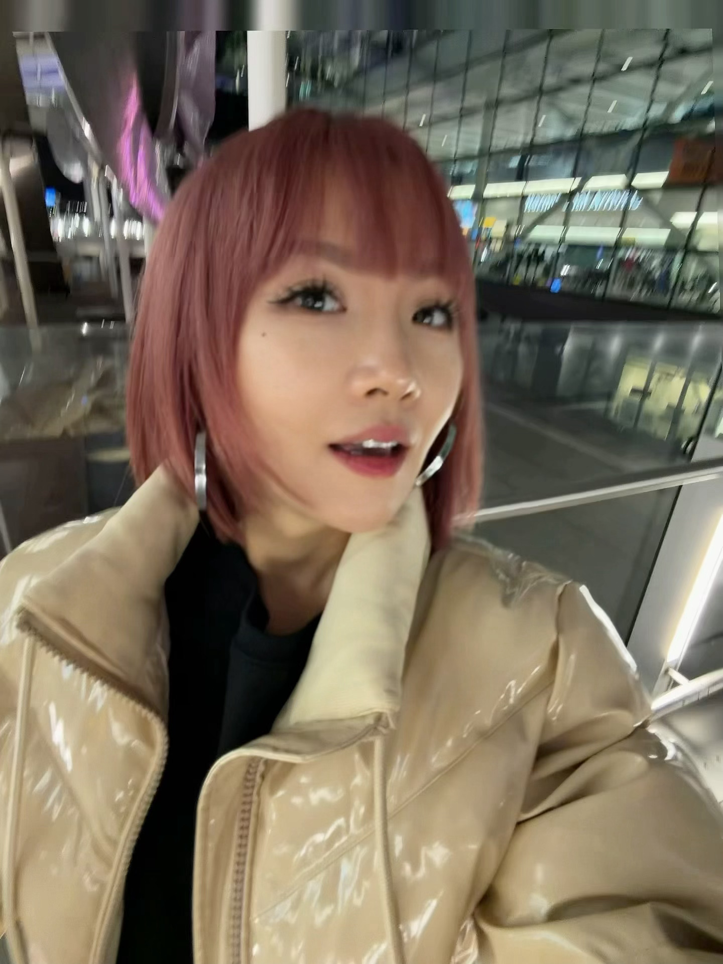 落地了又要开始挨冻了 