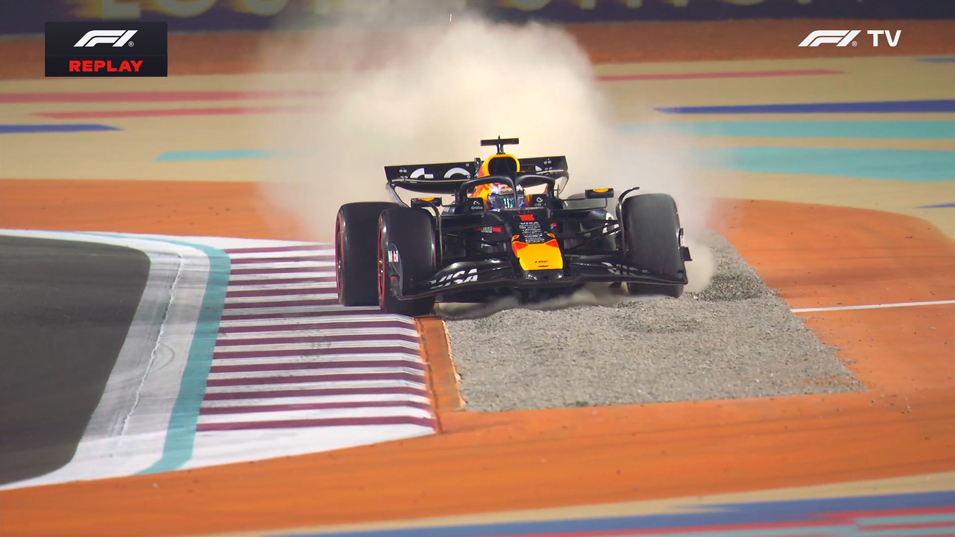 维斯塔潘冲出去那下 导致他的赛车底板有损坏F1赛车2025F1卡塔尔大奖赛