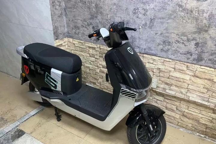 刚换的电动车，骑10天发现3个“反常识”真相，早知道能省200块
 
上周花23