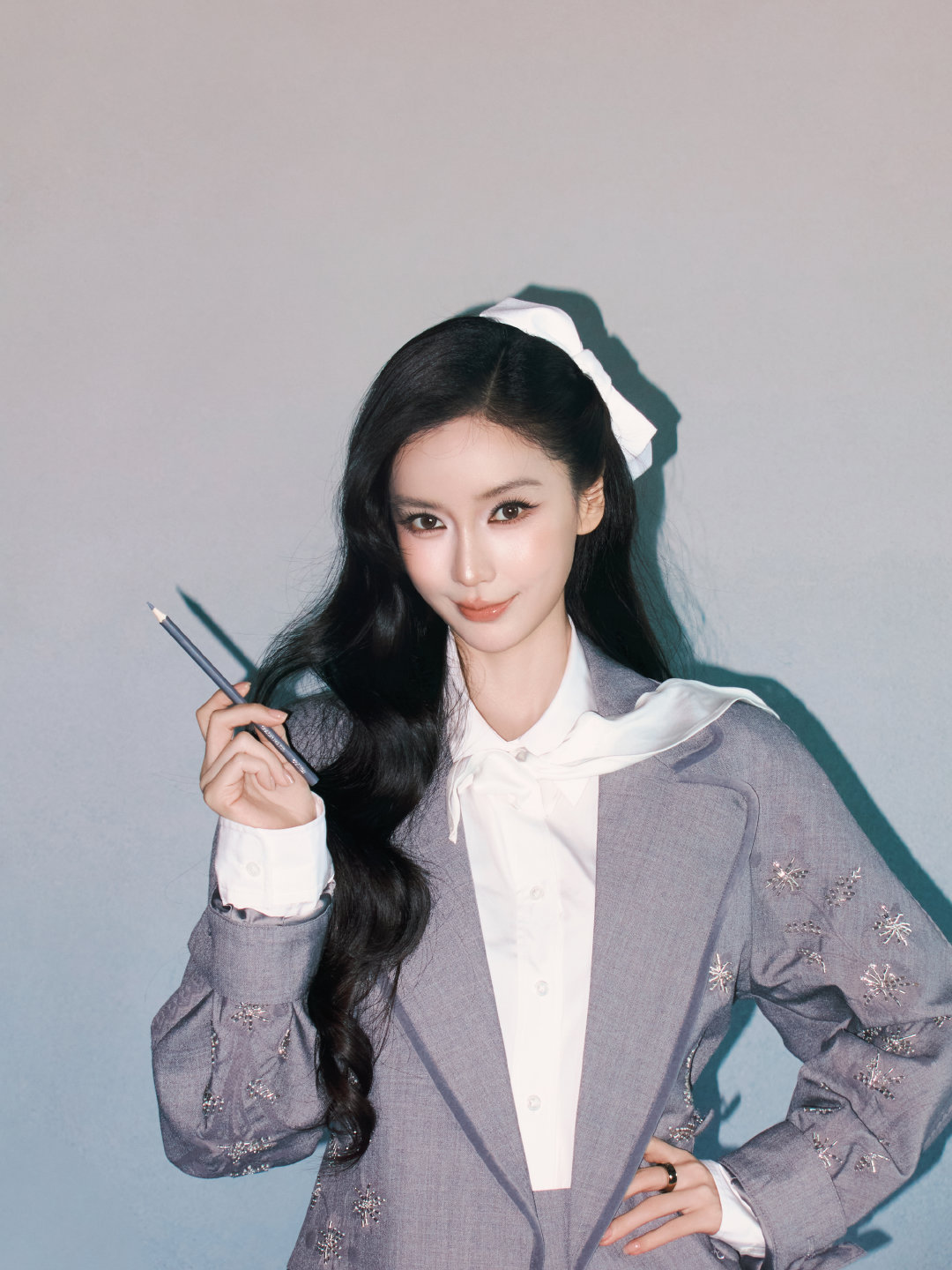 angelababy   杨颖 晚上好呀!大家在干什么呀