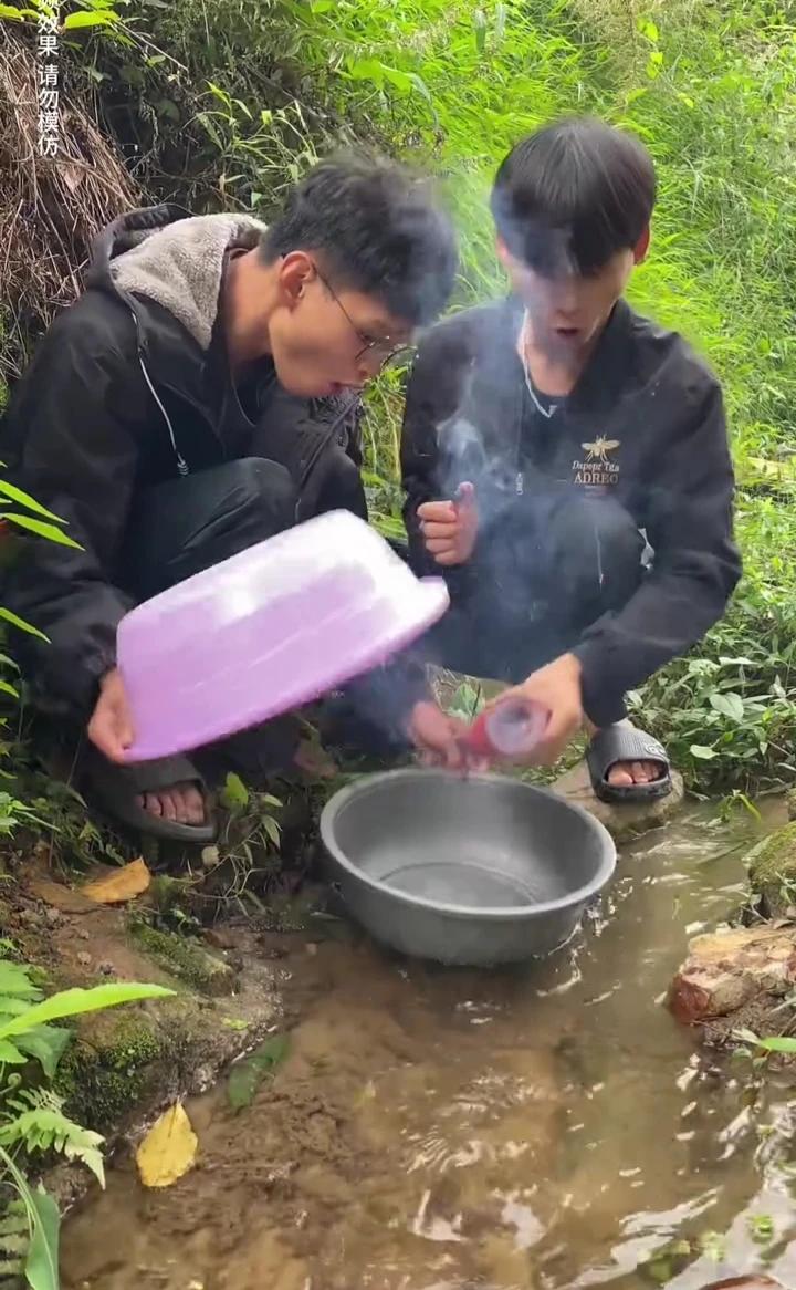 满级放鞭炮。