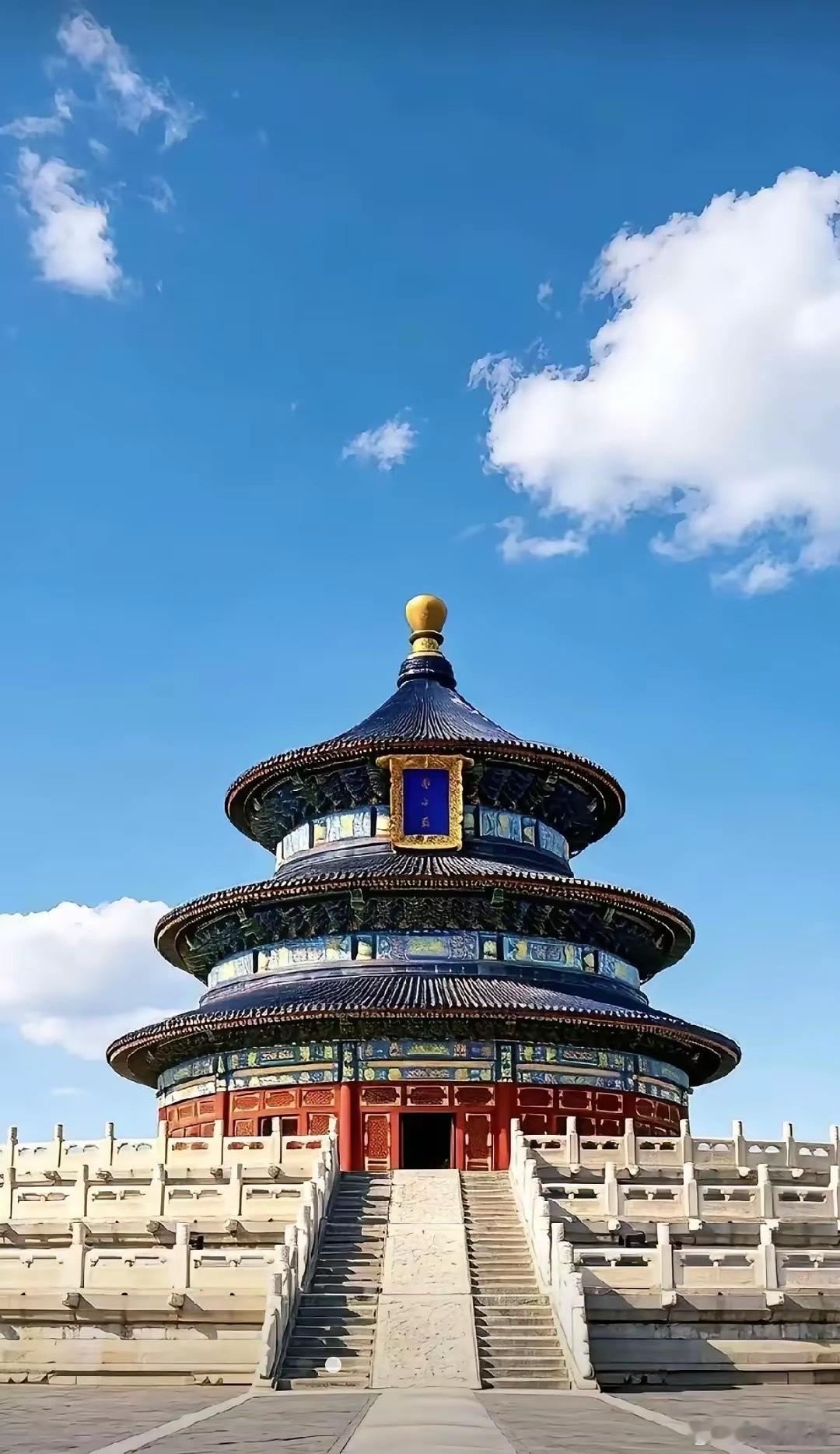 社会生存三要素1. 办事三要素：烟搭桥，酒铺路，关系带你上高速。分析：靠吃喝攀关