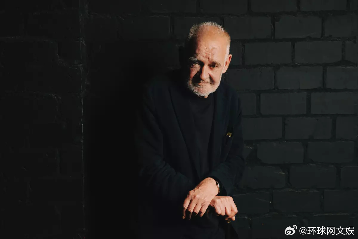 【#匈牙利电影大师贝拉塔尔去世# 】据多家外媒报道，世界级电影大师、匈牙利知名导