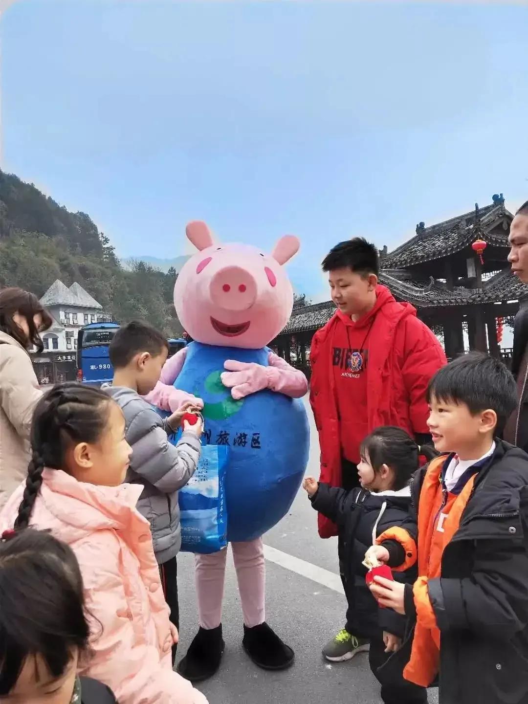 据说我国标准计量部门一直搞餐饮标准，因为工作量太大，搞了许多年，现在仍在继续搞…