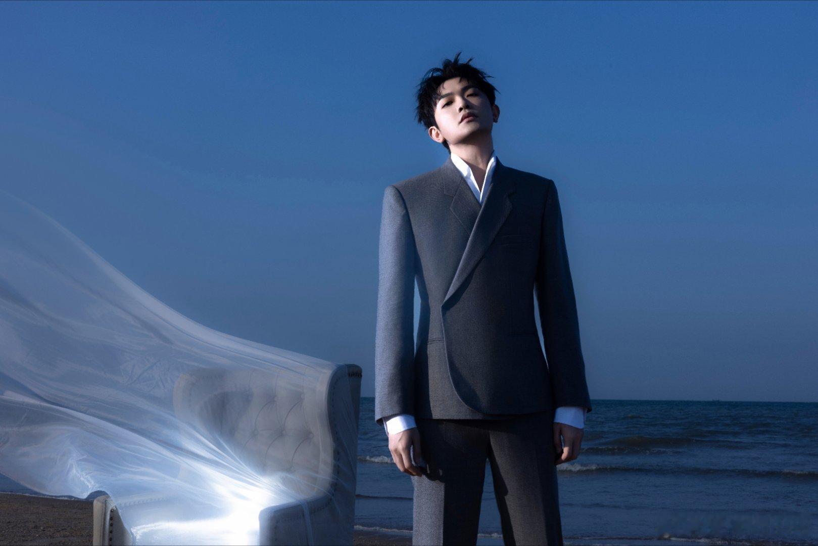 颜人中红包发了4个9999我也要我也要 