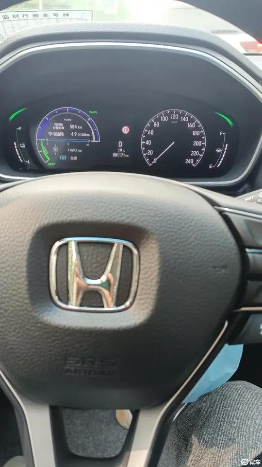 【车主：驾驶员出风口杯架还行，冬暖夏凉】
奥德赛2022款2.0L E- CVT