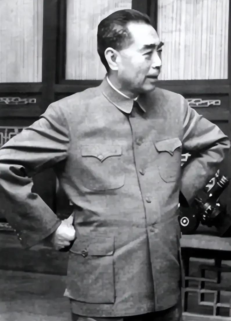 1962年，周恩来写给张学良的16字密信，字字千钧！





1962年台湾，