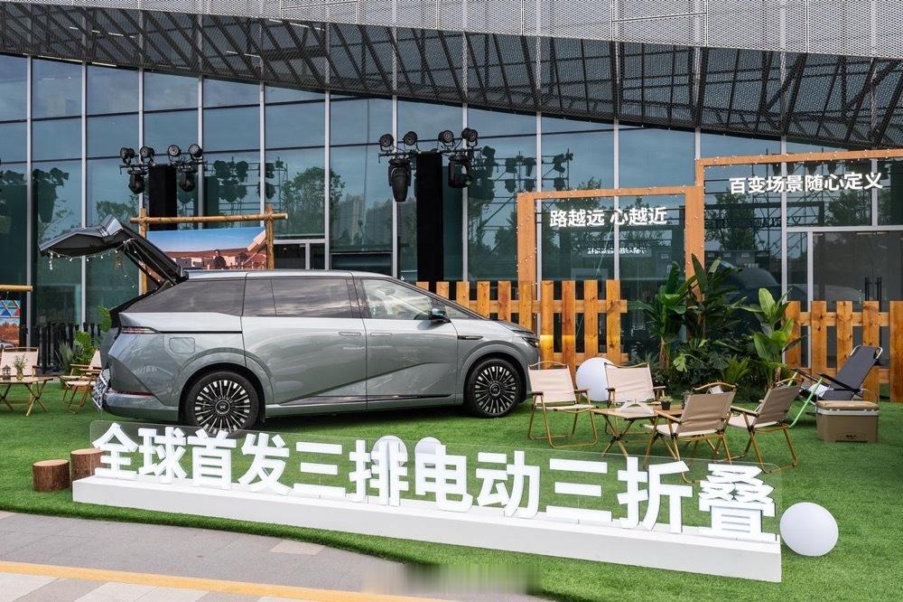 全球续航最长大七座小鹏X9超级增程已准备就绪！🔥全球路测伪装车、切割车、图灵芯