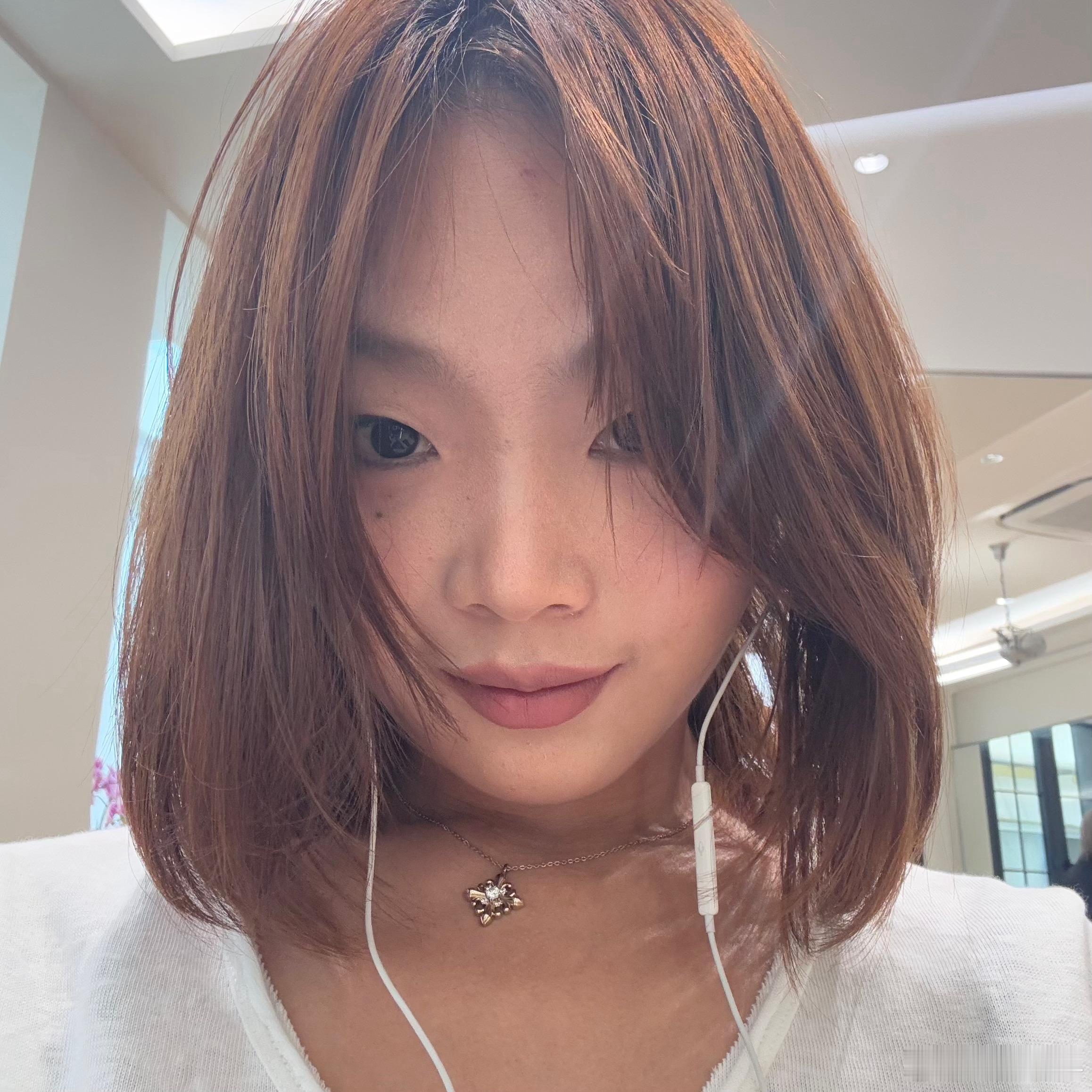 又冉又染发 ​​​