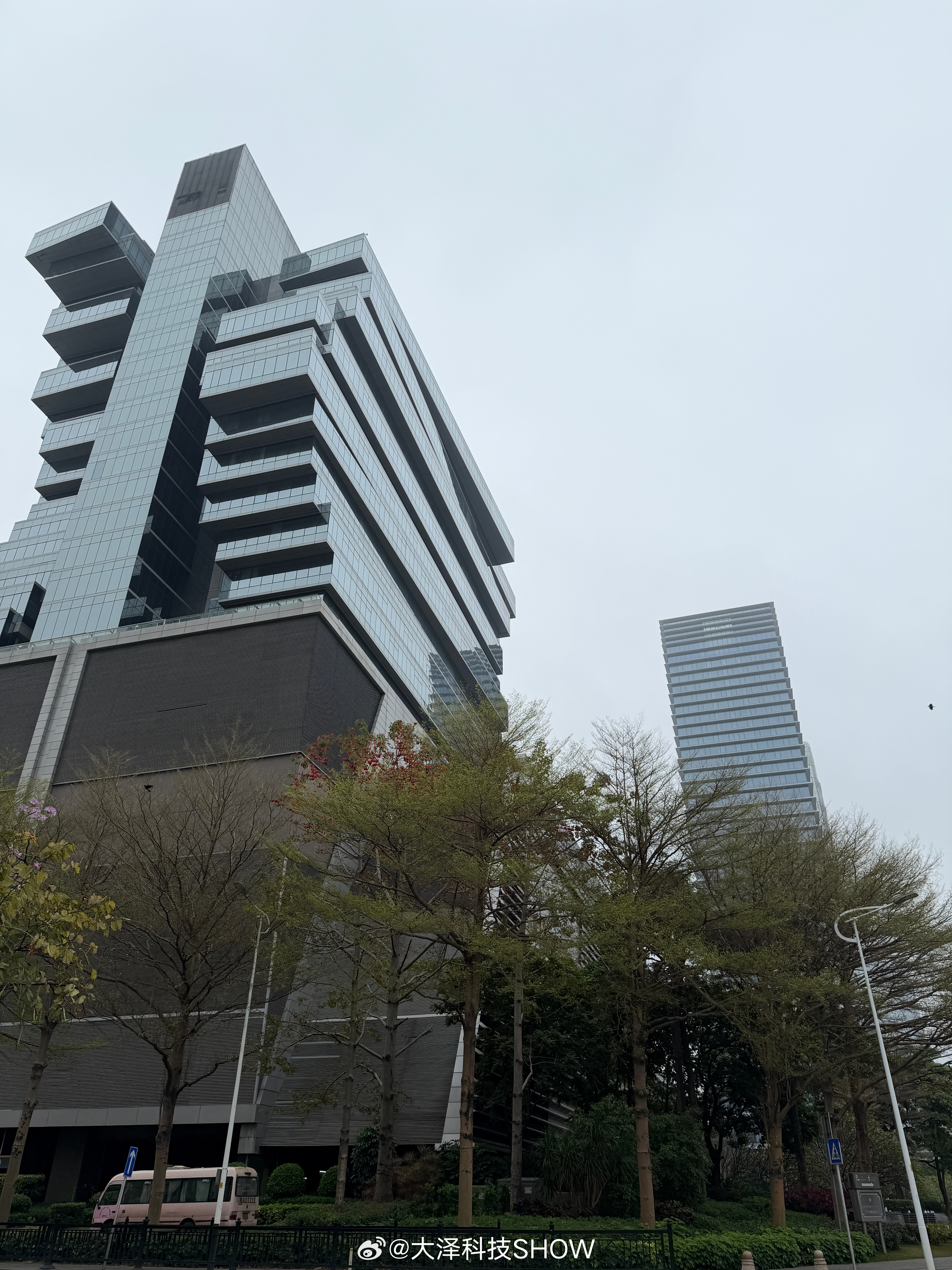 建议将8小时工作制缩短为7小时其实没啥意义，如果8小时缩短成7小时，受益的也只会