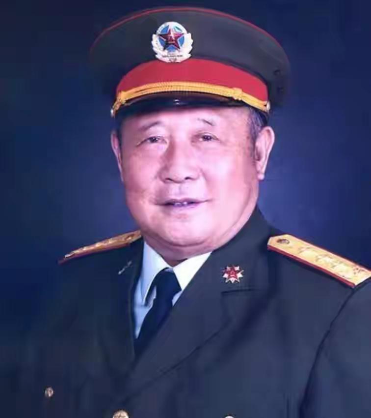 由少将到上将，只用了5年多，1983年任湖南省邵阳军分区副政委的谷善庆，直接调任