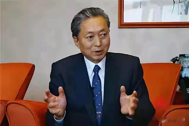 在日本政界，“众政客皆醉，唯他(以他为代表)独醒”，此话中的他便是前首相鸠山由纪
