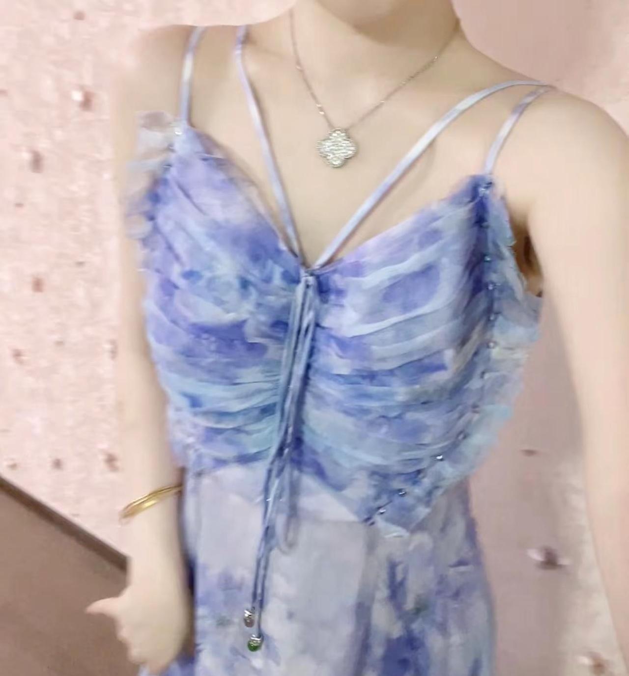 🦋给26岁以内的姑娘一点建议别说要找喜欢的 大家都清醒一点喜欢男人 就是喜欢他