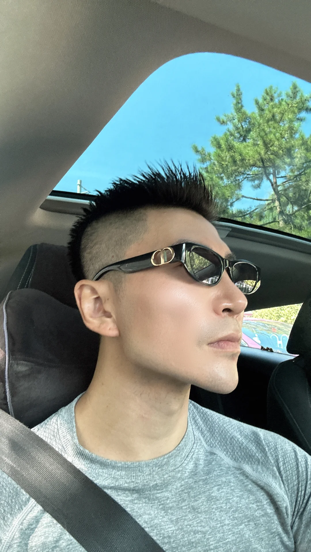 秋高气爽，别人休假我在上班，我要去班味！