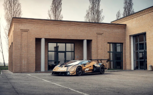 Lamborghini SCV12在 RM 苏富比即将举办的摩纳哥拍卖会上，他们