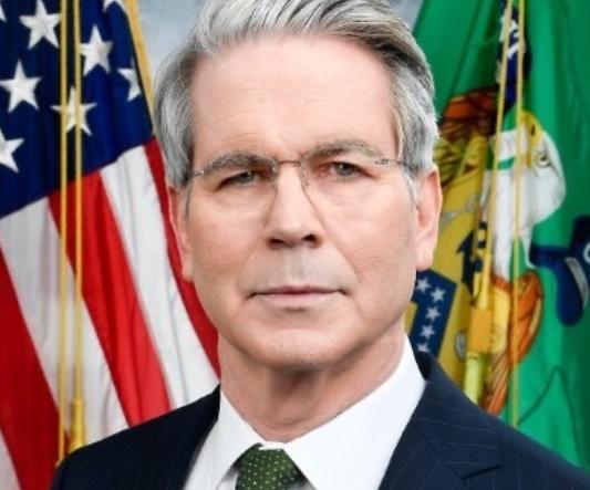 美国财长贝森特2月10日发文说：“上周，美国财政部高级官员访华，旨在加强双方沟通