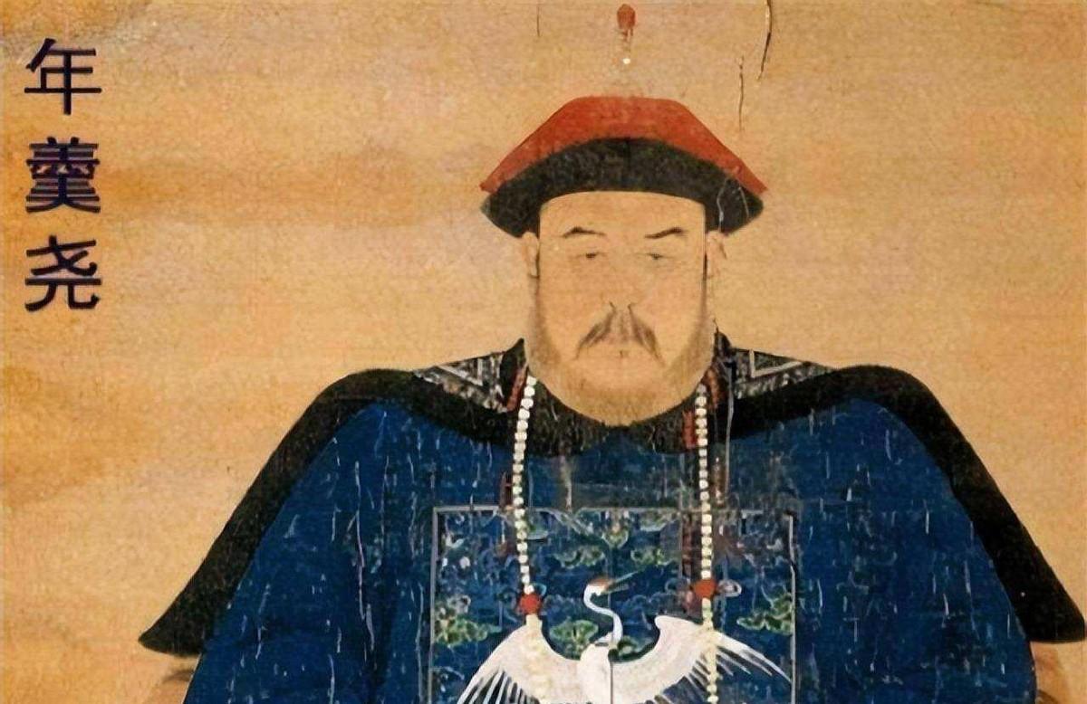 年羹尧幼年曾拜浙江汪某为师，等年羹尧发达时，汪某已经去世了。汪某去世后，家道便开
