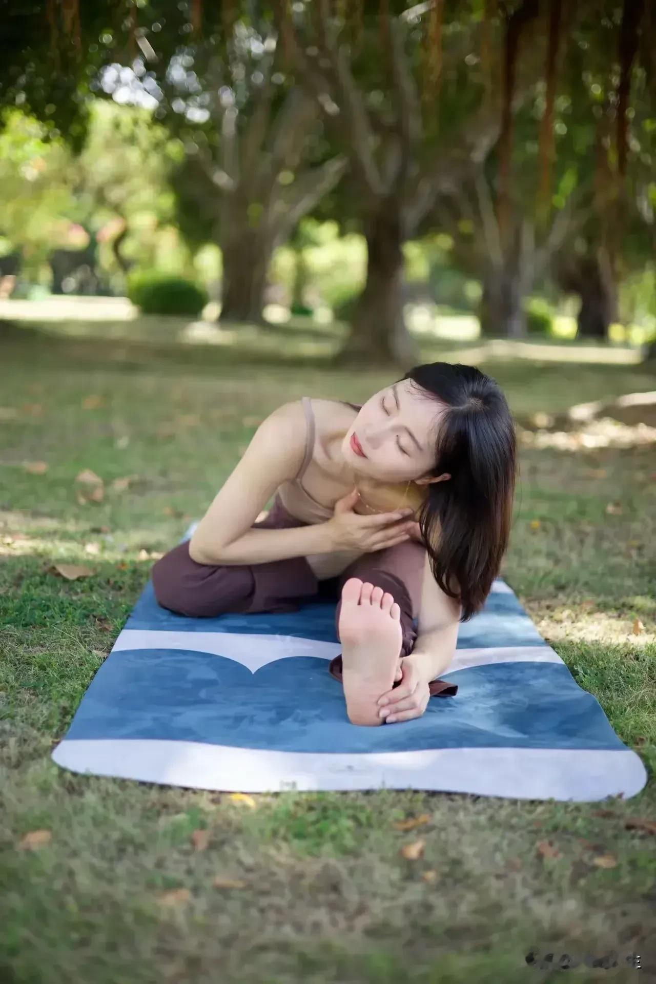 时间的渡口，我们都是过客，总要学会用心微笑