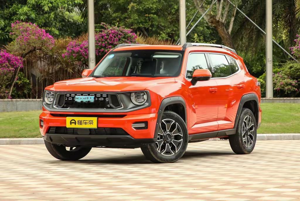 最近帮表弟在二手车市场蹲了半个月，搞了一台二手哈弗大狗PLUS PHEV（也就是