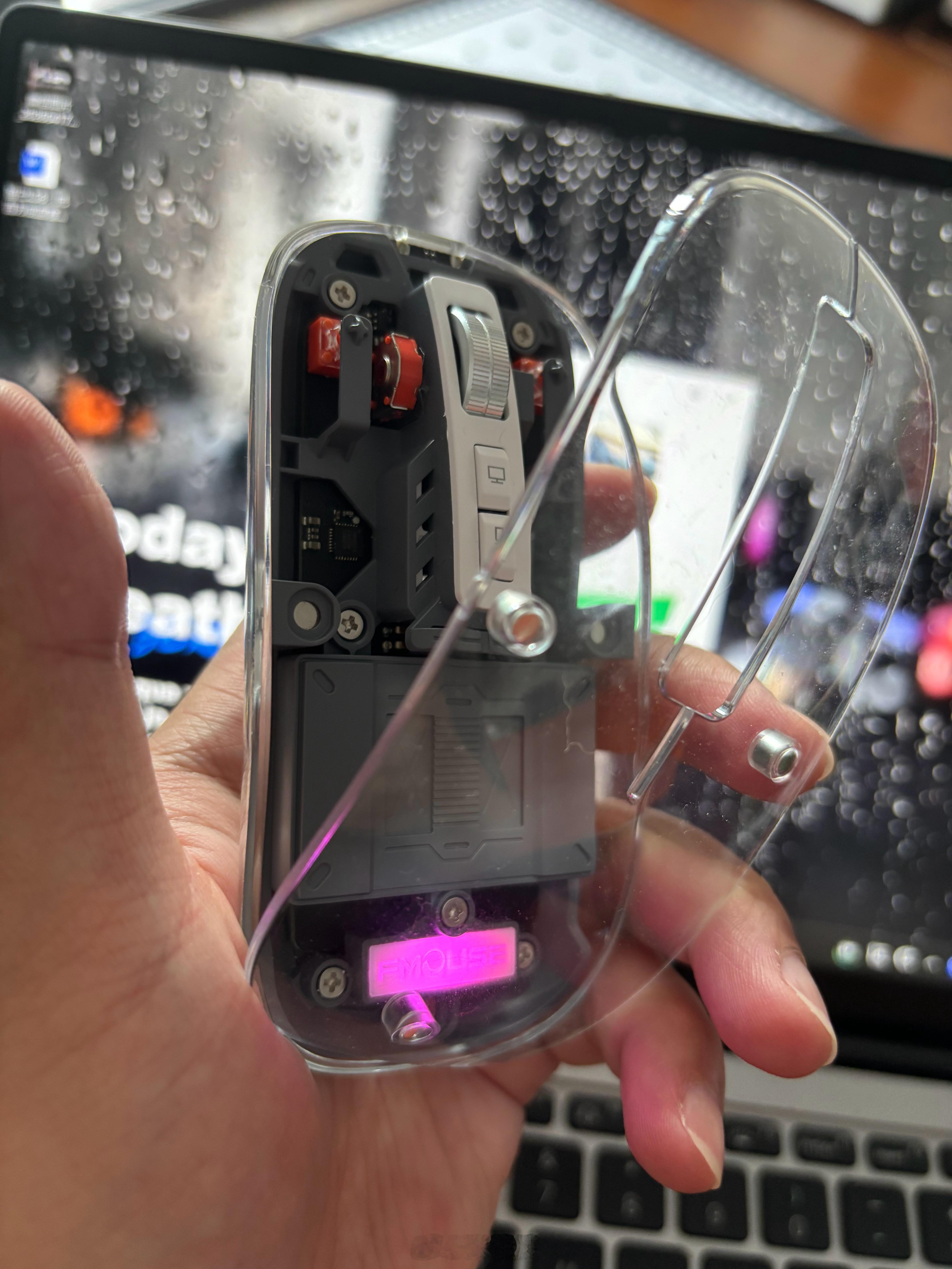 五菱送的这个鼠标，还挺好用的 