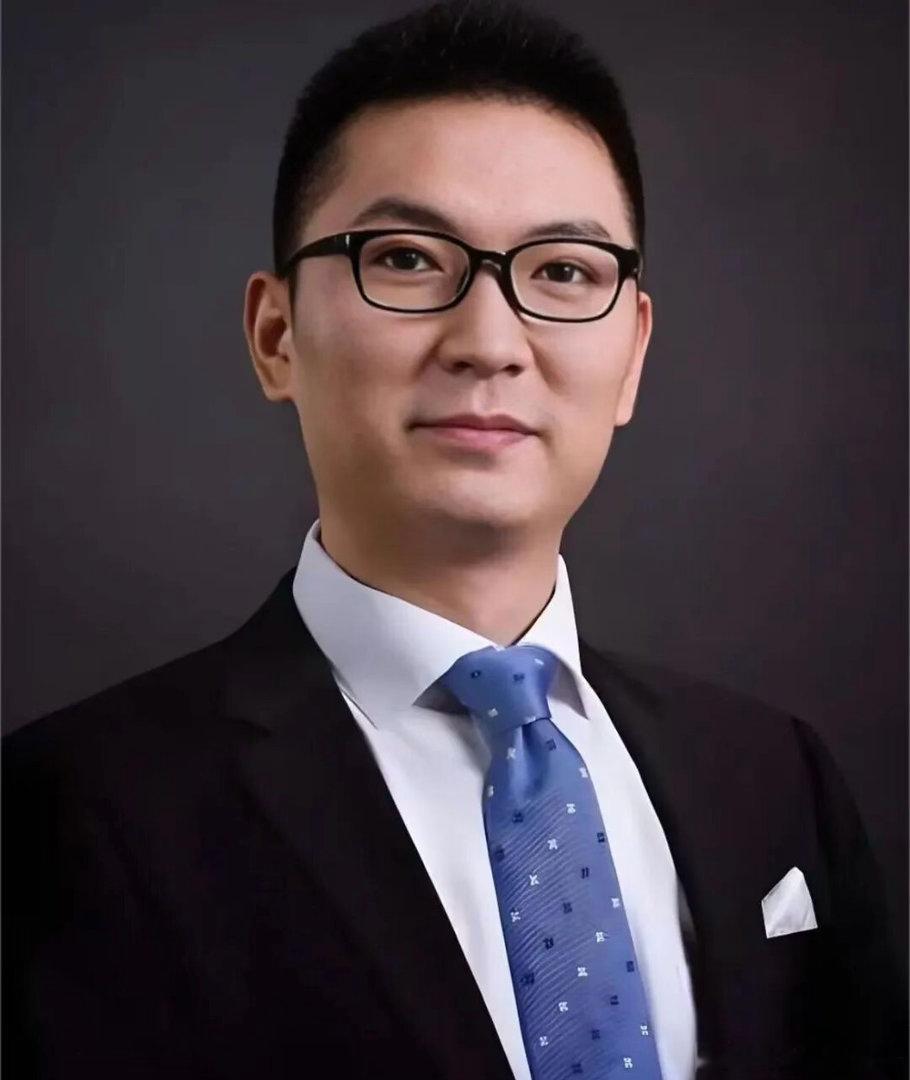 沃尔沃大中华区销售负责人换帅 9月8日，《汽车商业评论》获悉，何阔即日起出任沃尔