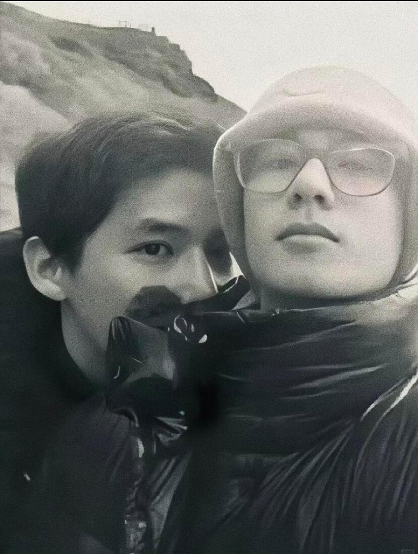胡先煦王安宇把花少2当参考文献两人嘴上说着完了，满脸写满慌张，搬行李环节的紧绷感