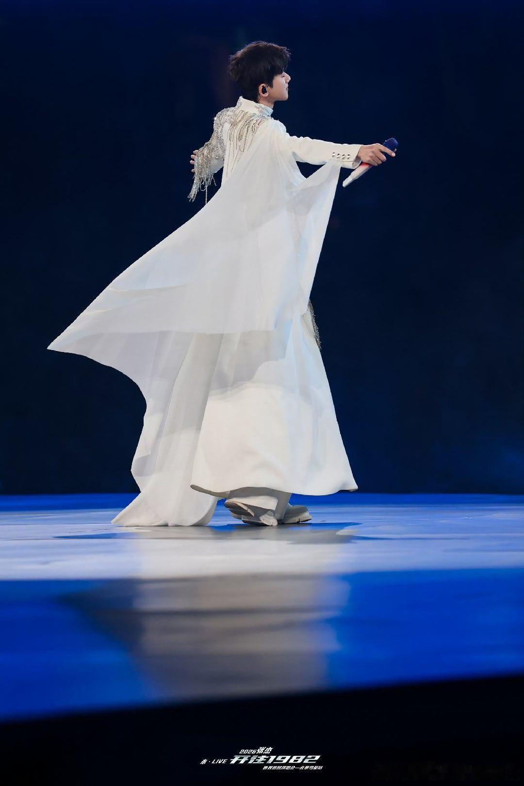 张杰唱了OneChance 久违的《One Chance》，张杰唱功依旧封神 