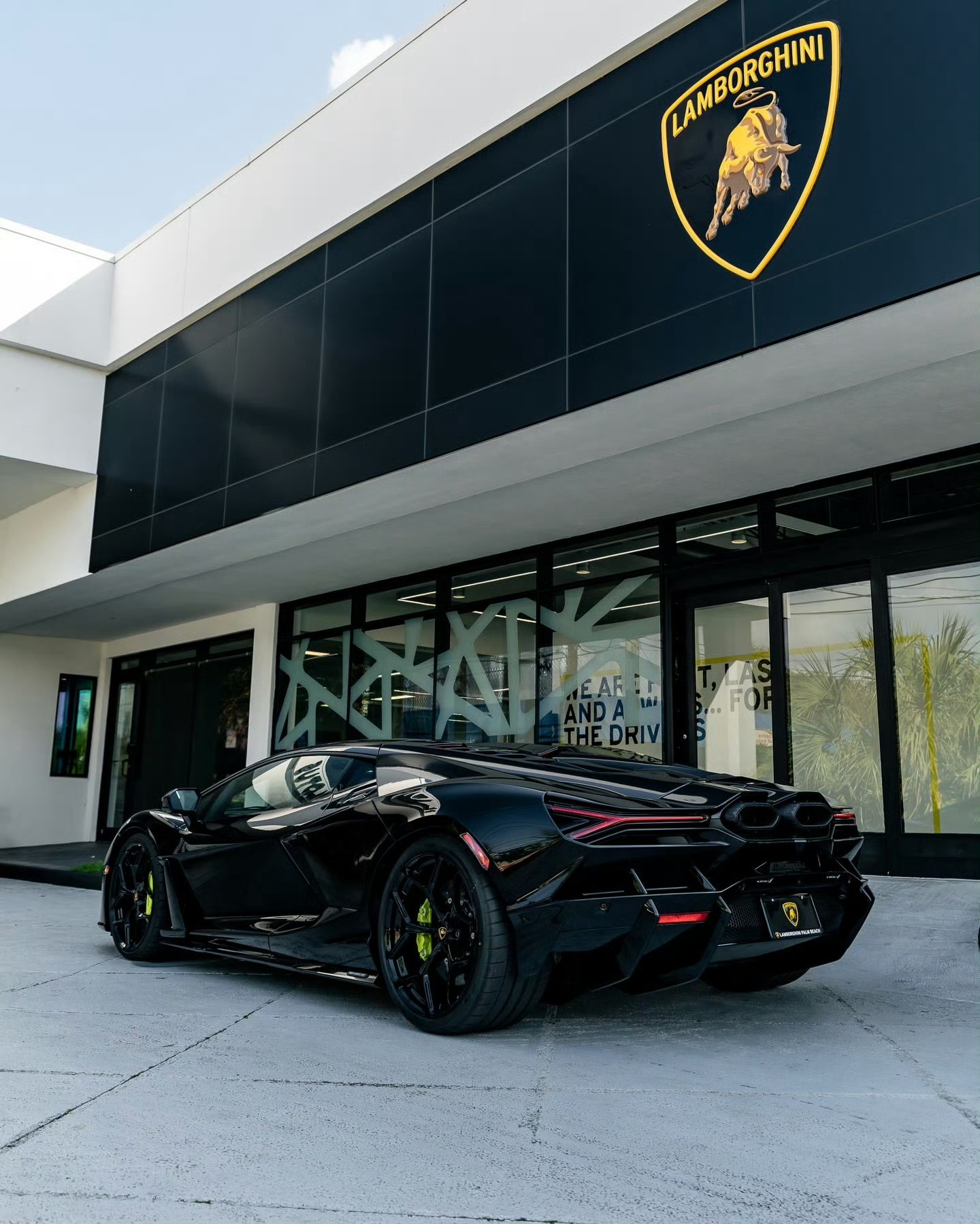 兰博基尼 Revuelto