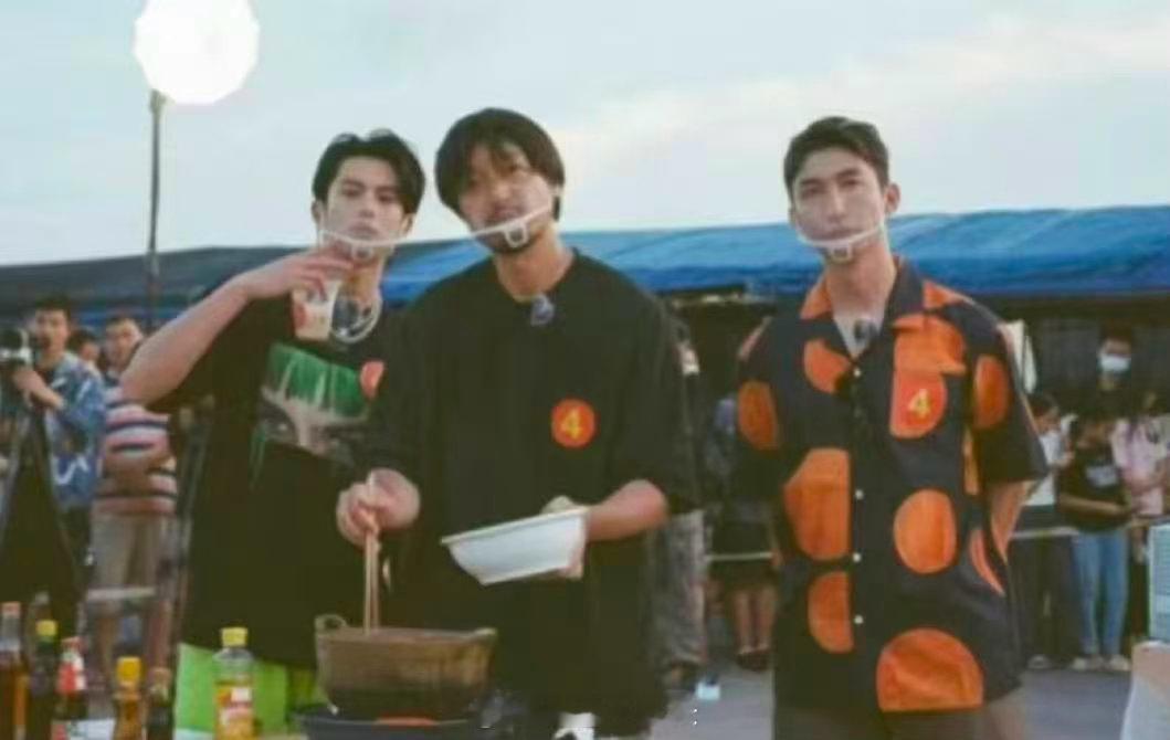 黄晓明想邀请陈梦上宇宙闪烁王鹤棣想邀请王传君武大靖上综艺 王鹤棣想请王传君和武大