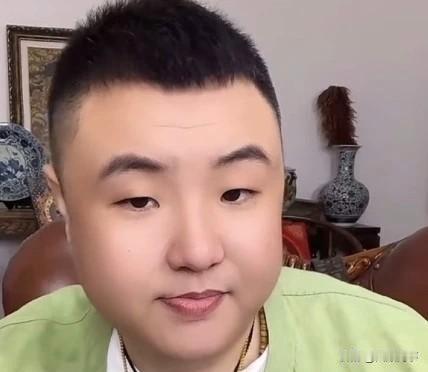 赵六六称赞骡子实交，不会背后使坏。

         赵六六说骡子阳谋，不会算