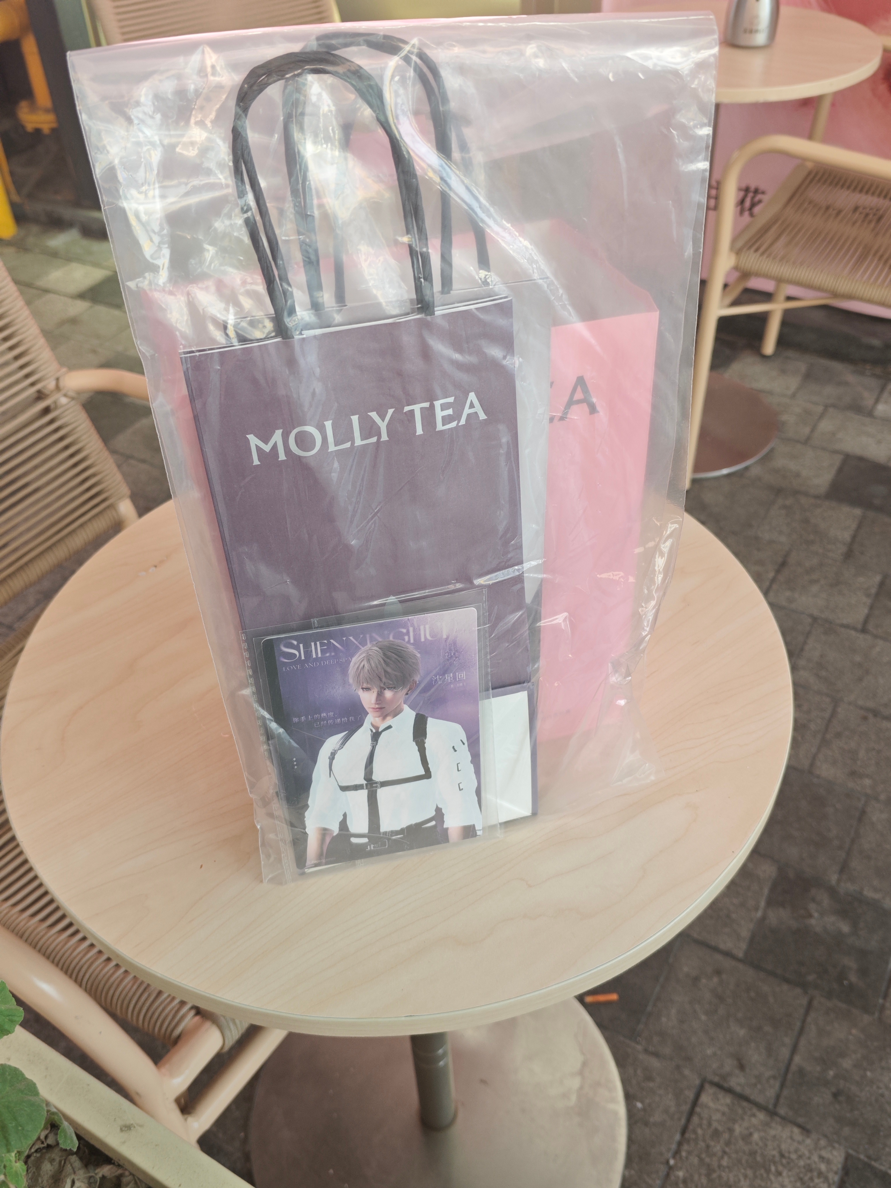 幸好十点前就点了，去店里直接给我做了，我看现在茉莉奶白的小程序又崩了 