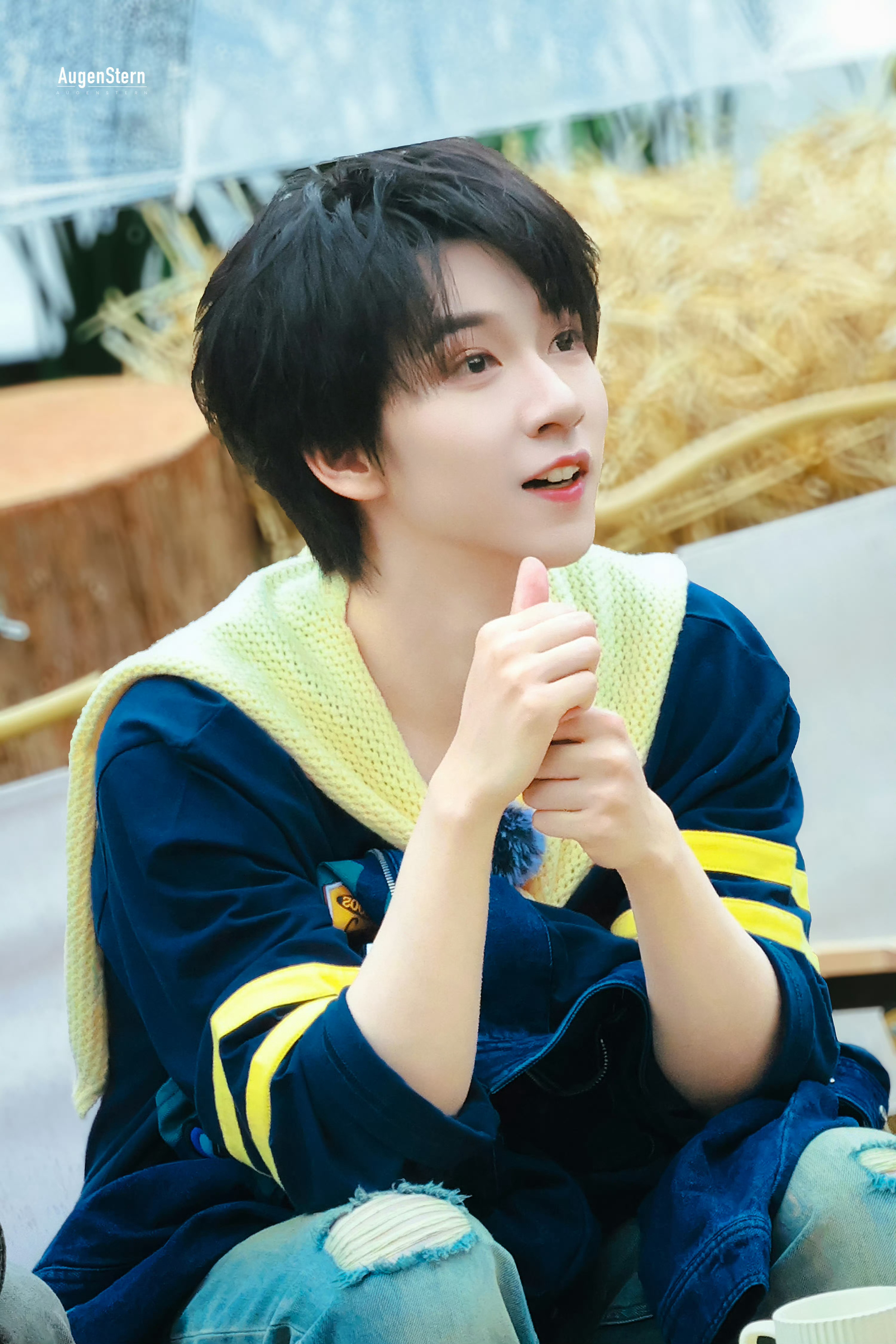 贺峻霖贺峻霖HUAWEI nova代言人💚 贺峻霖五十公里桃花坞6每个梦都波澜