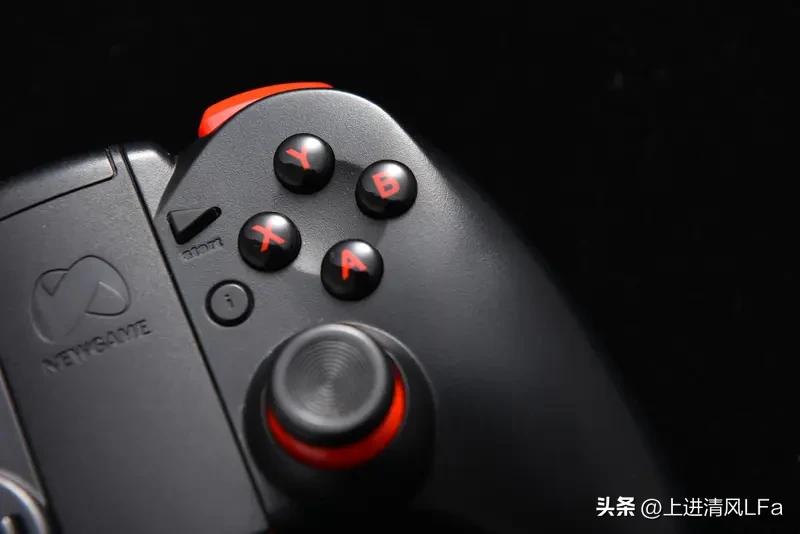 618到啦，购物清单必须安排上！我打算入西圣GC1游戏手柄，才209元，却有千元