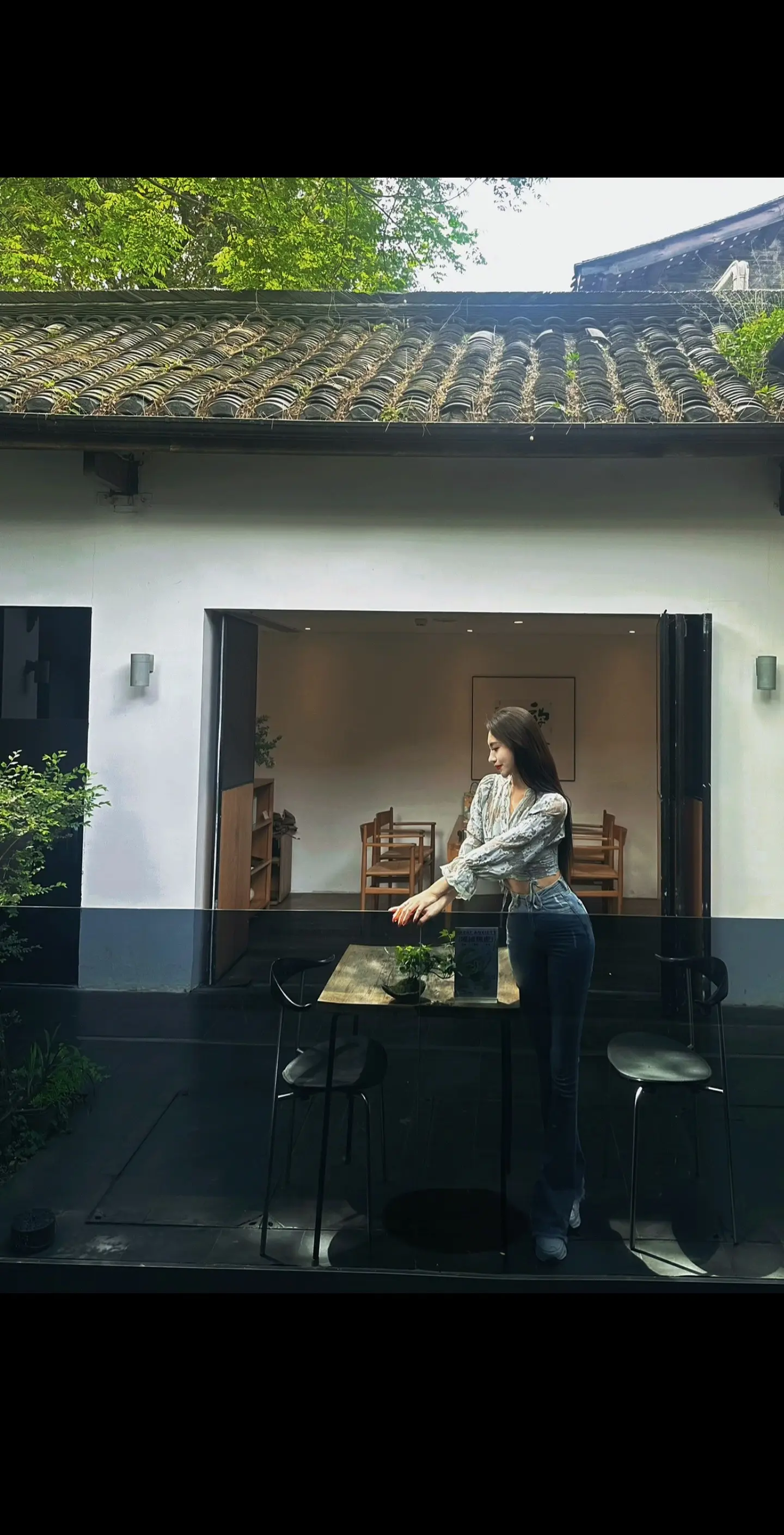 梦里不知身是客，一响贪欢