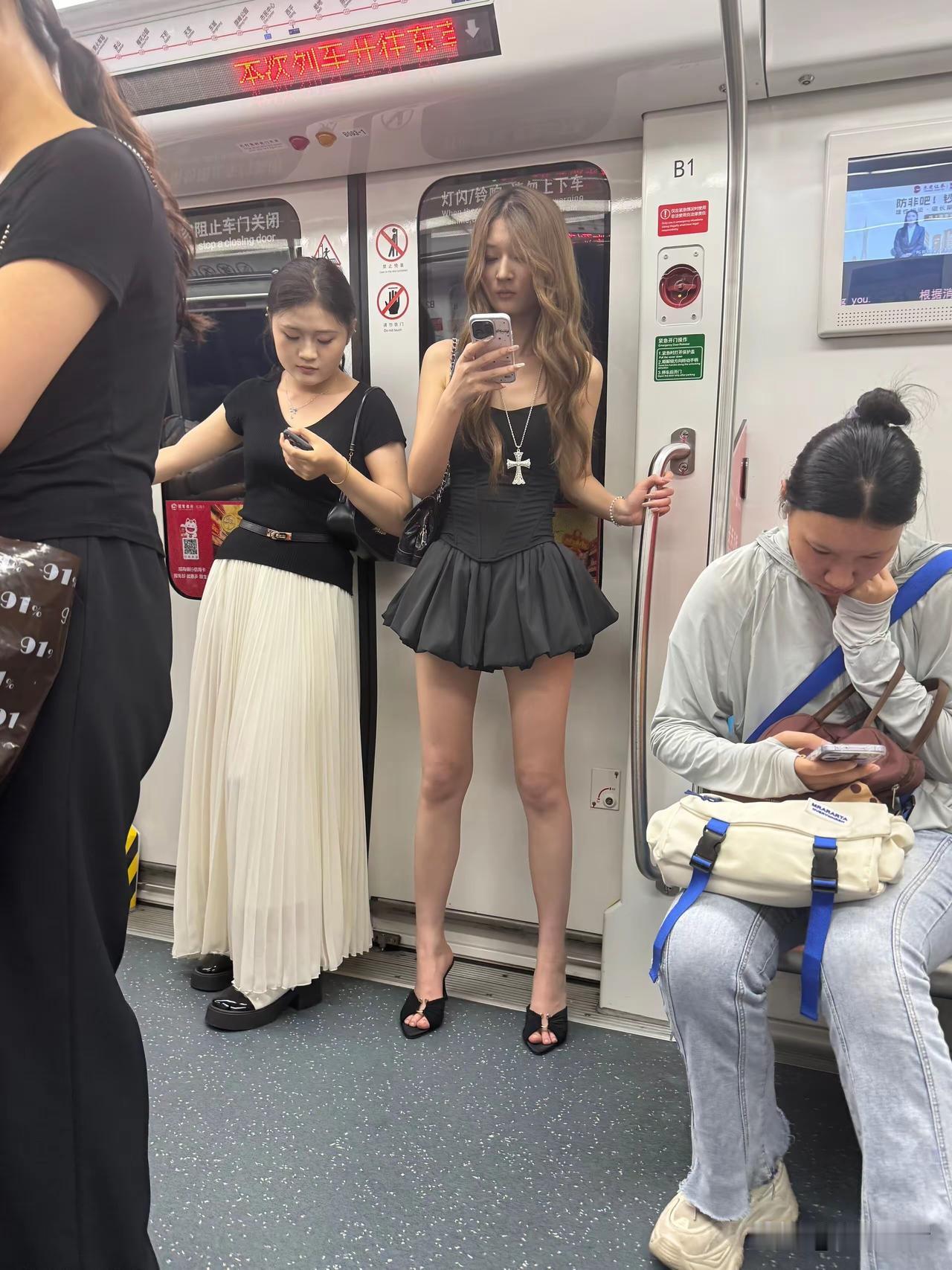你见过最漂亮的女孩有多漂亮 好看哒小姐姐