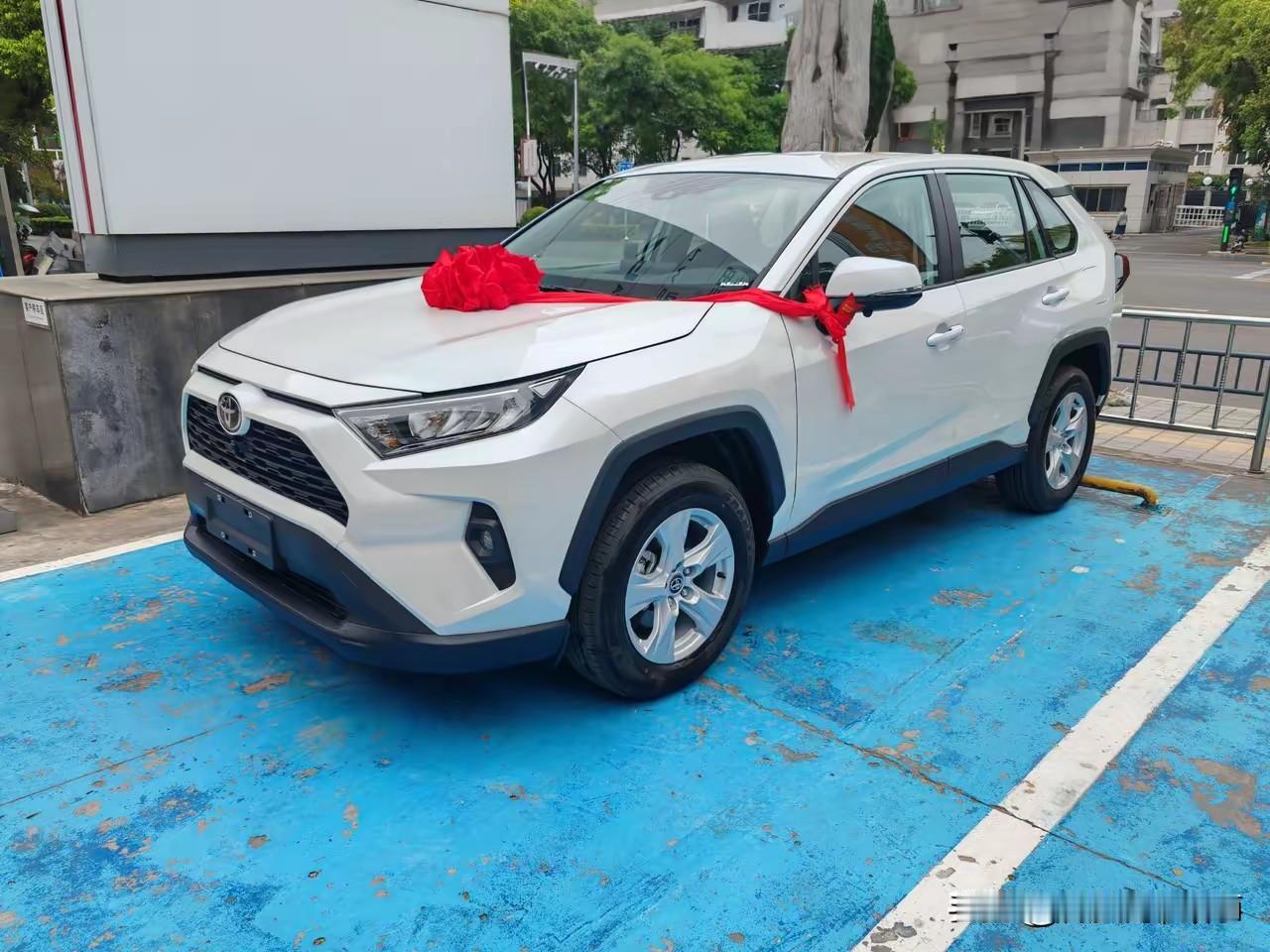 日系车进入中国之后，曾有过辉煌的时期，他们曾经挣钱之后数钱数到手软。

但是，随