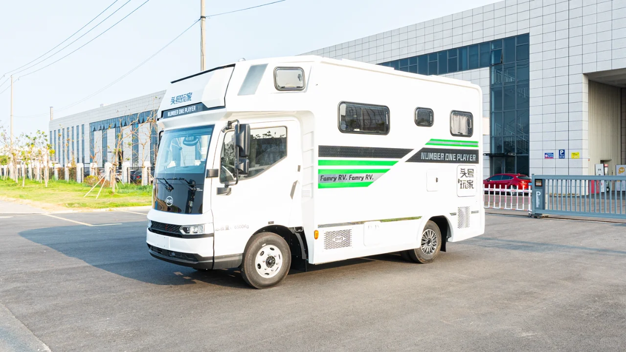 比亚迪房车【头号玩家MAX】横床布局40.6万