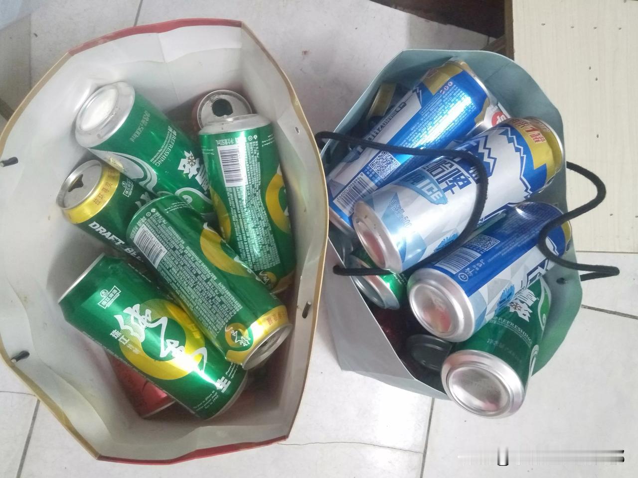 捡废品第25天。捡废品，我最喜欢捡的就是易拉罐了。为什么这么说呢？其原因如下:
