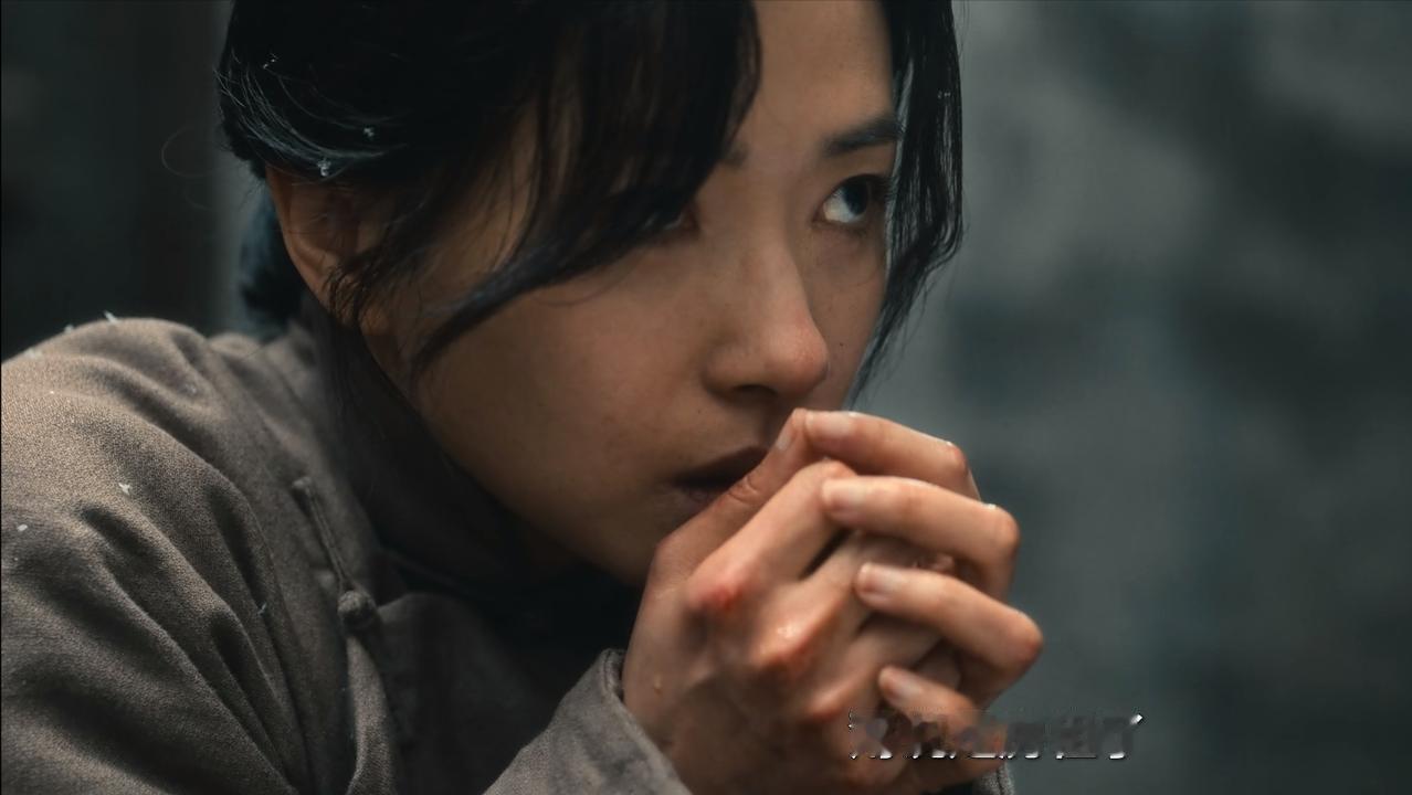 《八千里路云和月》最新剧集里，孟万福终于在难民营找到了老太爷张汝贤。
这下，有人