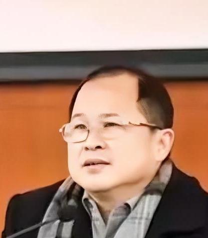 【惊呆了！某大学教授居然说“中美关系恶化都怪熊猫”？网友气炸了：这是吃里扒外啊！