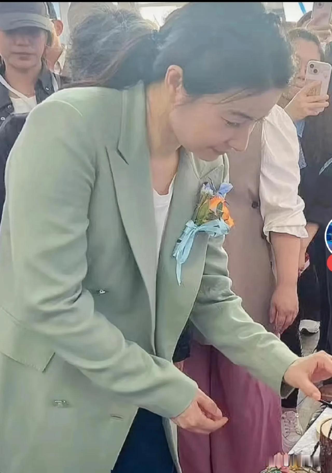 郭晶晶现身南沙湾区文化体体周。
想让更多人看到善良的人最美大数据的力
量