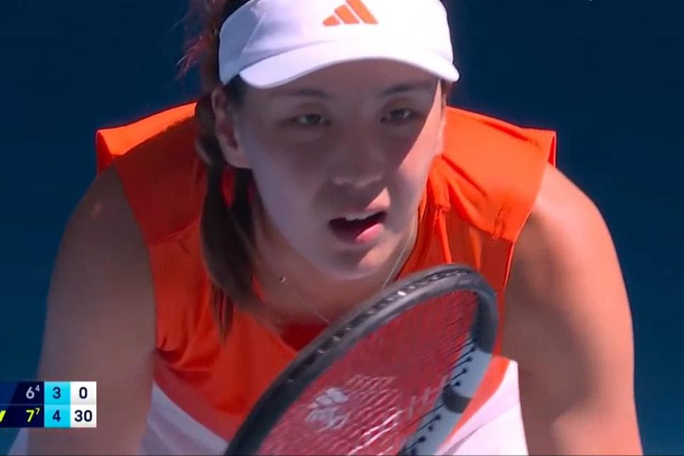 王欣瑜进步明显！
面对世界排名第四的赛会4号种子
王欣瑜与阿尼西莫娃缠斗到最后