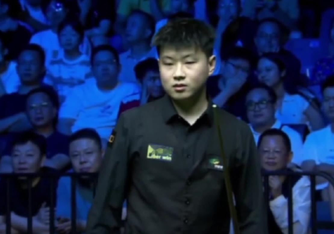 赵心童5-1完胜尼尔罗伯逊！强势晋级武汉公开赛的四强。
​
​       北京