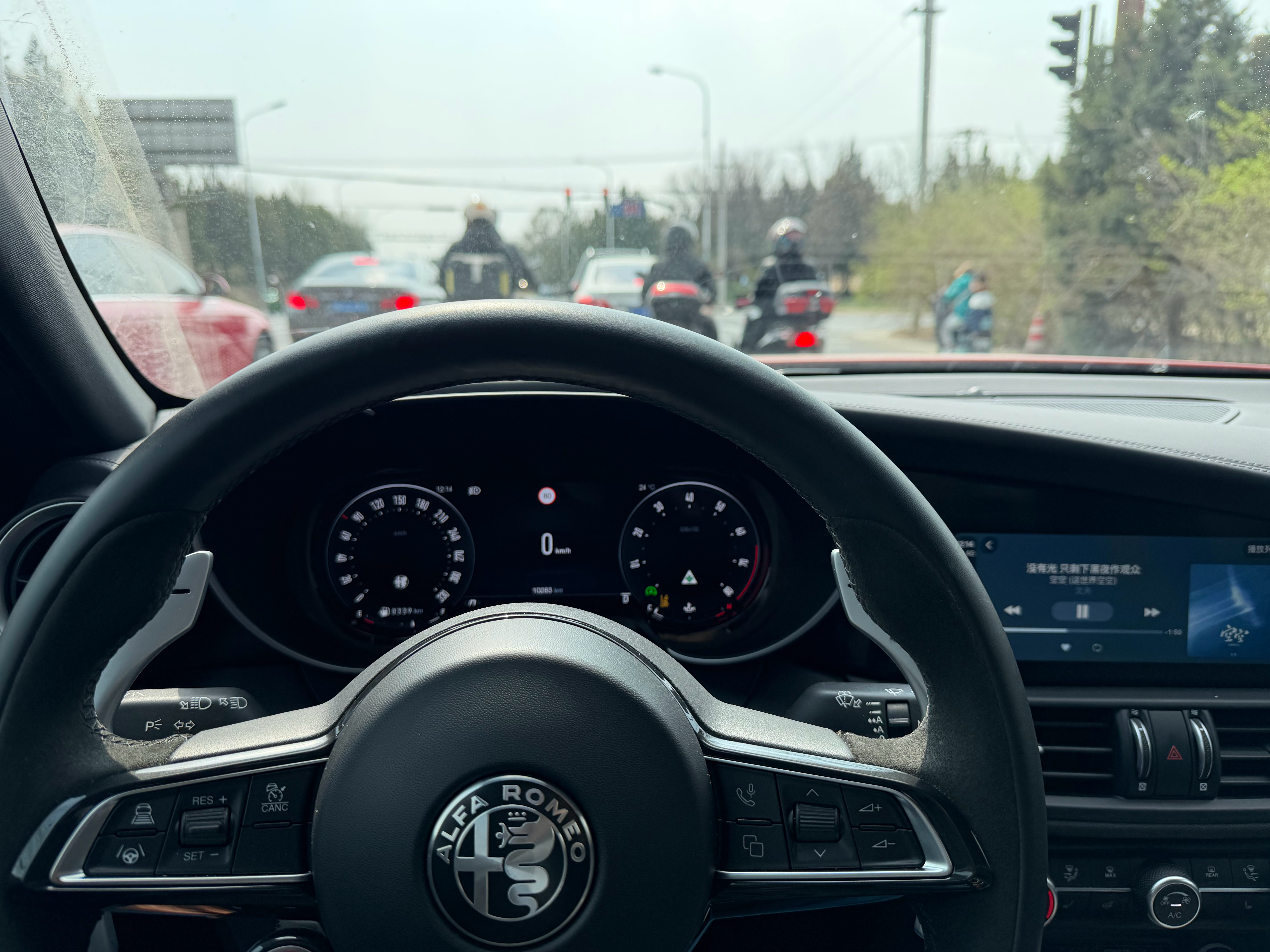 北京怎么这么热呢我单方面宣布从今天起 告别棉服 