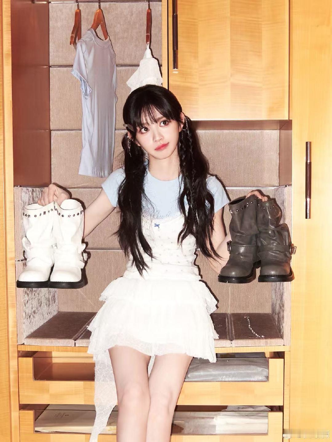 谁一早把田曦薇薅起来了田曦薇早起拍照  早起拍照嘟嘟囔囔的好可爱呀 田曦薇