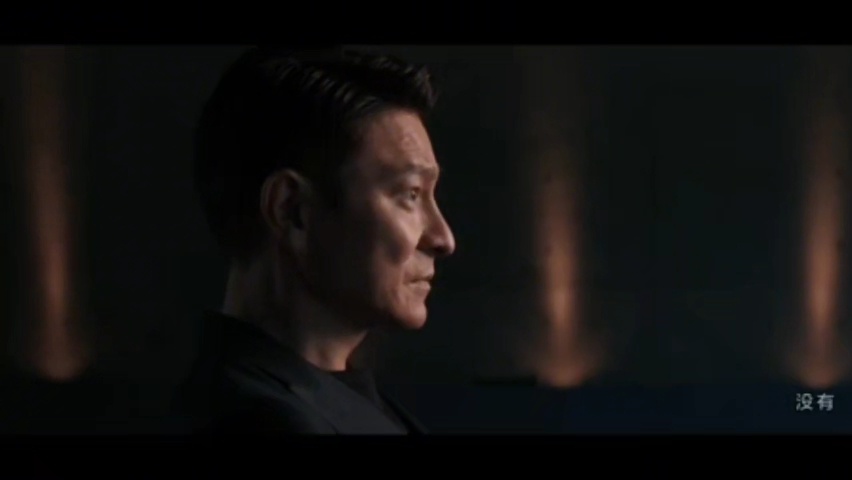 刘德华与华为Mate XT 非凡大师的适配度真的好高！不论是自身的高端质感还是几