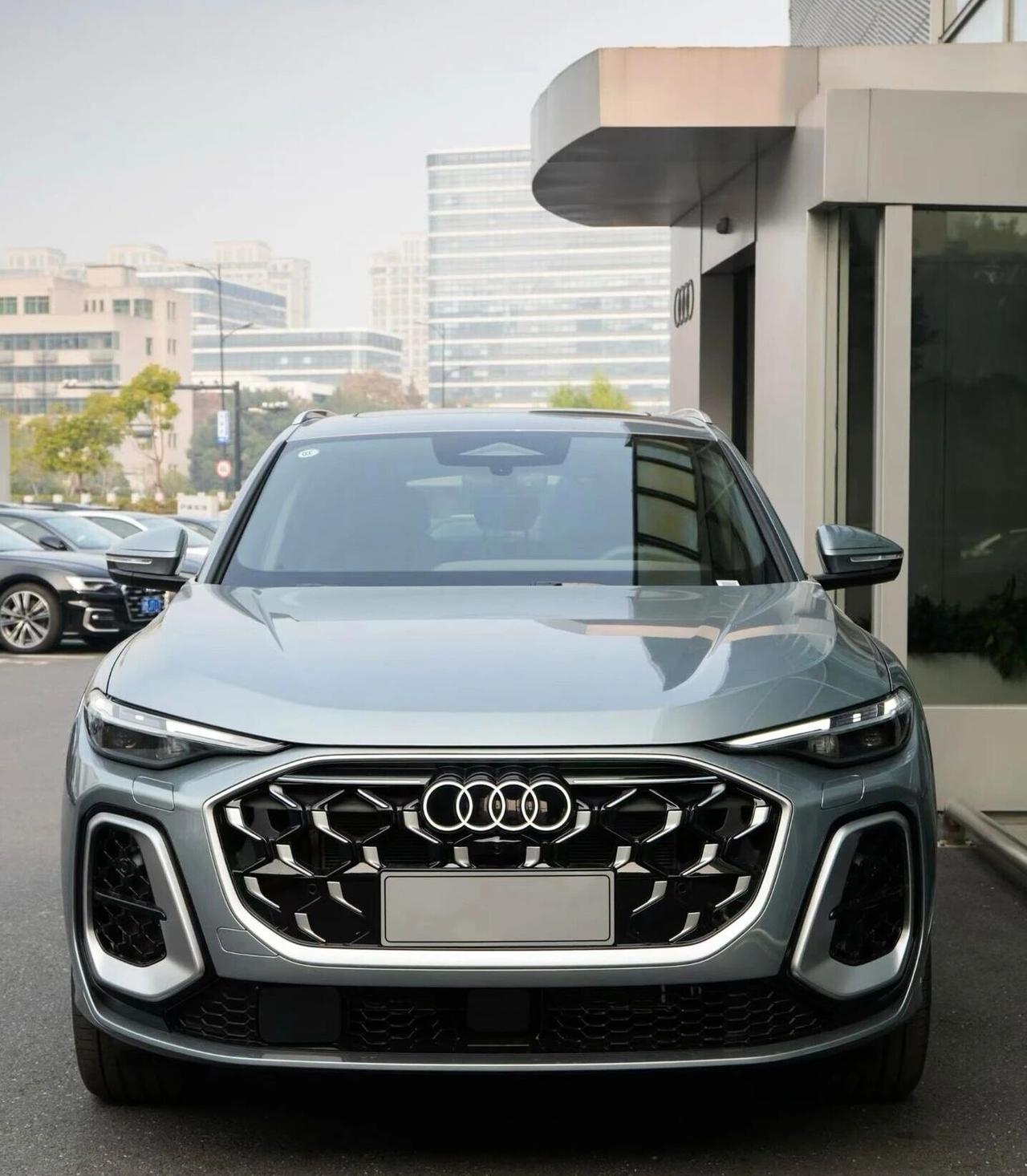 奥迪放大招！全新 Q5L 预售 31.3 万起，搭华为辅助驾驶 + 第五代 EA