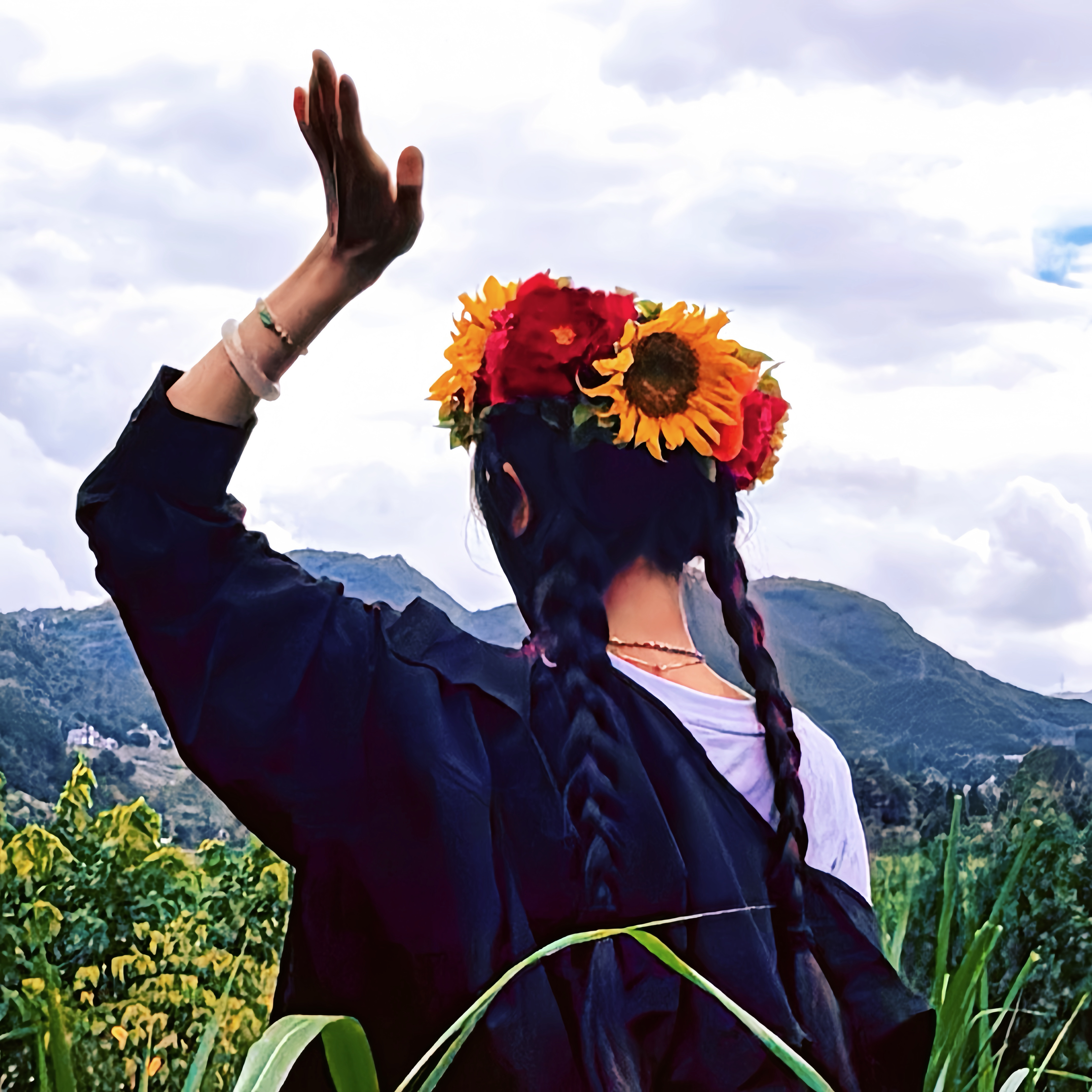 杨幂戴了满头鲜花！再次恭喜杨幂百花奖首位女配双提