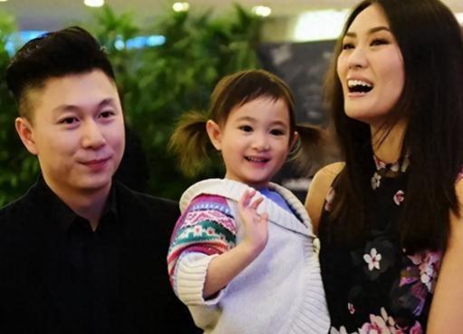 “我不喜欢中国！”仅用一句话，就让全场氛围降至冰点。2015年，世界体操冠军李小