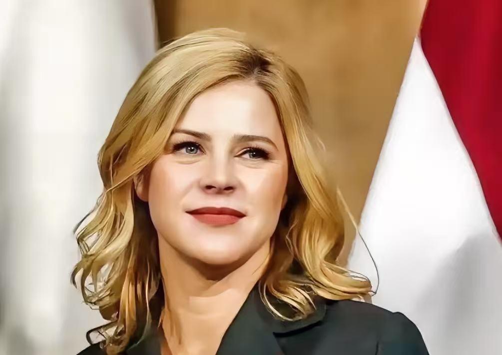 国虽小，正义不弱！
当地时间2月17日，拉脱维亚总理埃维卡·西利尼亚表示，拉方将